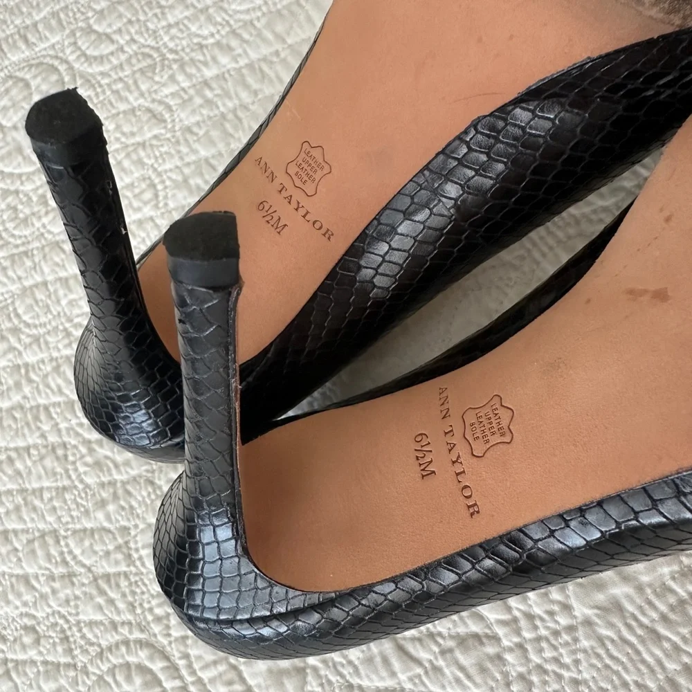 Ann Taylor Women’s Perfect Platform Pumps Heels Shoes Black Croc Texture Leather